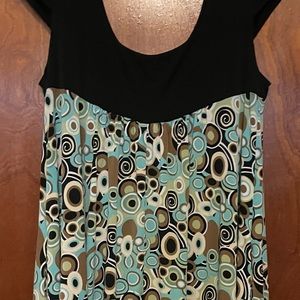 Vintage style short Dress Barn dress. Size 10. Flowy and fun.
